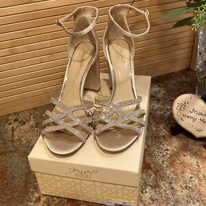 Special occasion women’s shoes